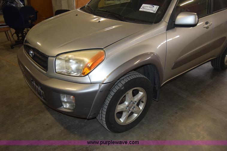 image for item K4379 2001 Toyota RAV4 SUV
