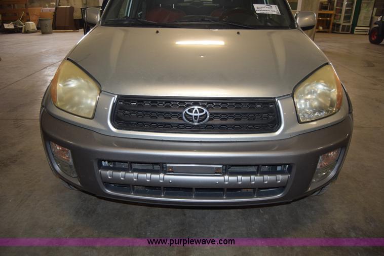 image for item K4379 2001 Toyota RAV4 SUV