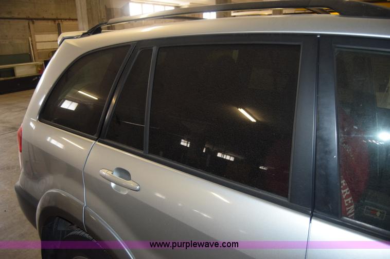 image for item K4379 2001 Toyota RAV4 SUV