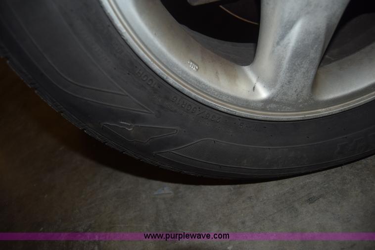 image for item K4379 2001 Toyota RAV4 SUV