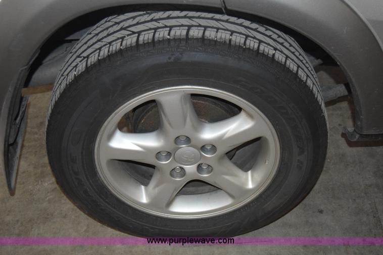 image for item K4379 2001 Toyota RAV4 SUV