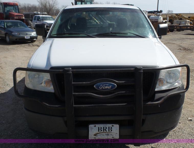 image for item K5047 2006 Ford F150 pickup truck