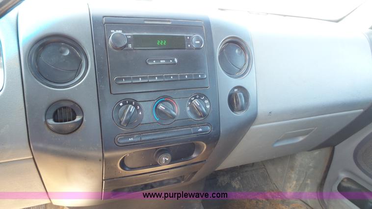 image for item K5047 2006 Ford F150 pickup truck