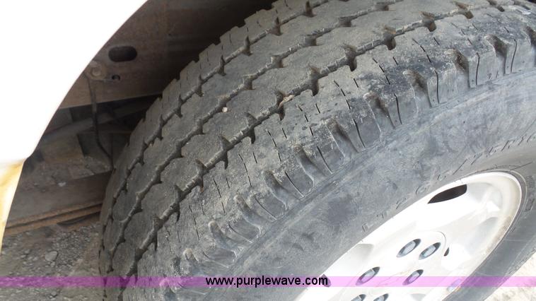 image for item K5062 2004 Chevrolet Silverado 1500 Ext. Cab pickup truck