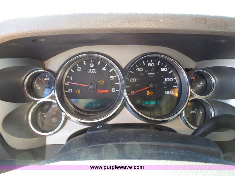 image for item K5773 2007 Chevrolet Silverado 2500HD Ext. Cab pickup truck