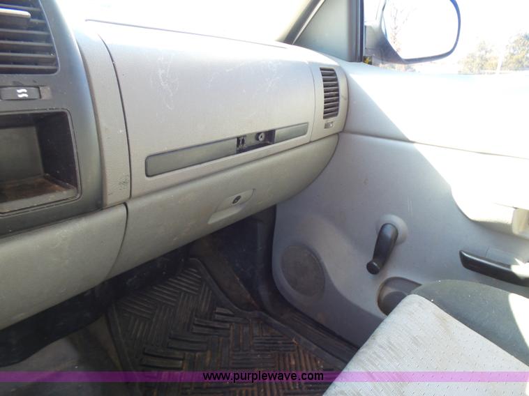 image for item K5773 2007 Chevrolet Silverado 2500HD Ext. Cab pickup truck