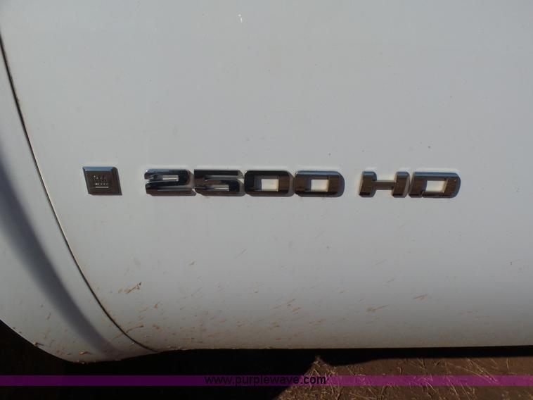 image for item K5773 2007 Chevrolet Silverado 2500HD Ext. Cab pickup truck