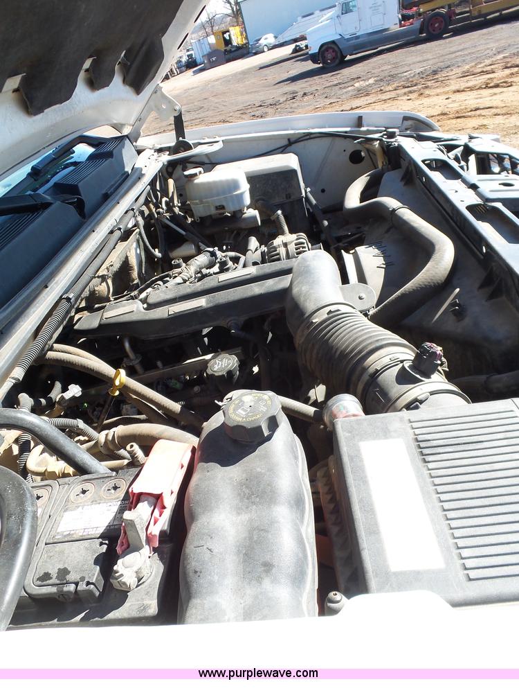 image for item K5773 2007 Chevrolet Silverado 2500HD Ext. Cab pickup truck