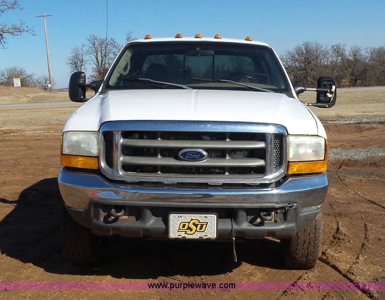 image for item K5774 1999 Ford F350 Super Duty SuperCab pickup truck