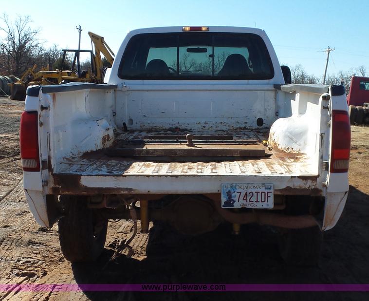 image for item K5774 1999 Ford F350 Super Duty SuperCab pickup truck