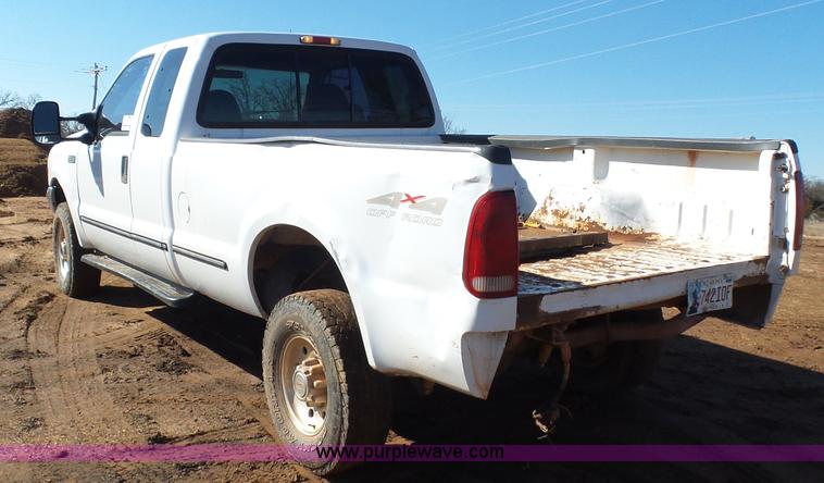 image for item K5774 1999 Ford F350 Super Duty SuperCab pickup truck