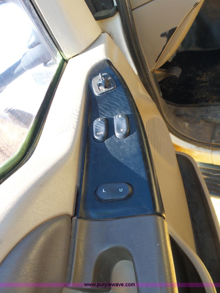 image for item K5774 1999 Ford F350 Super Duty SuperCab pickup truck