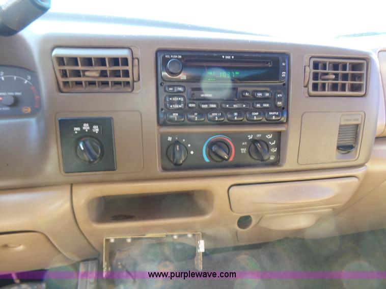 image for item K5774 1999 Ford F350 Super Duty SuperCab pickup truck