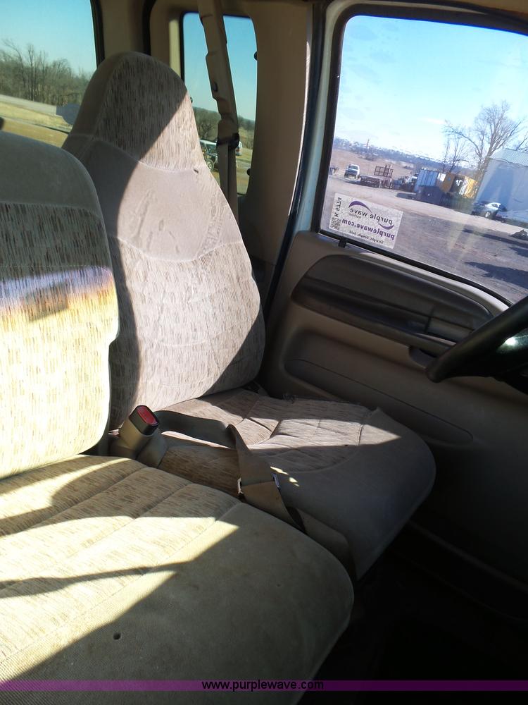 image for item K5774 1999 Ford F350 Super Duty SuperCab pickup truck