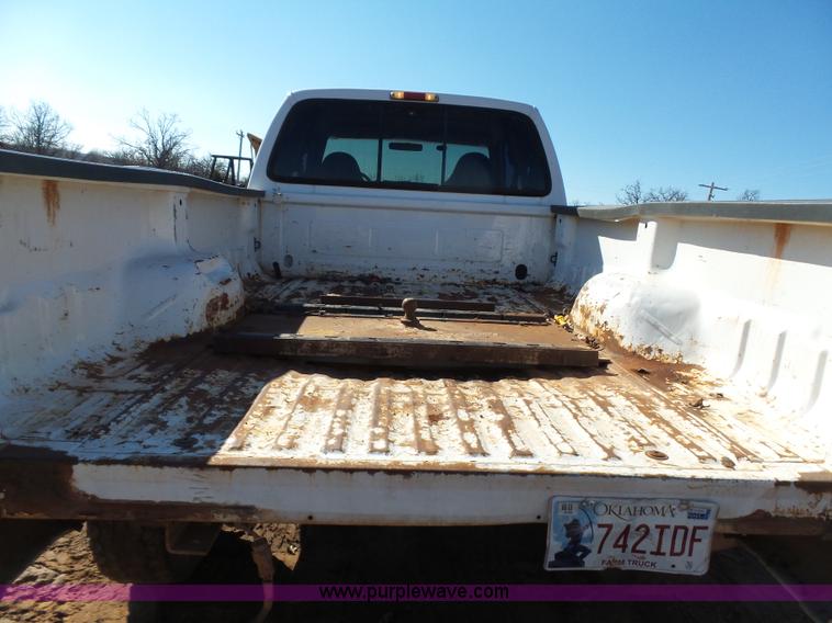 image for item K5774 1999 Ford F350 Super Duty SuperCab pickup truck