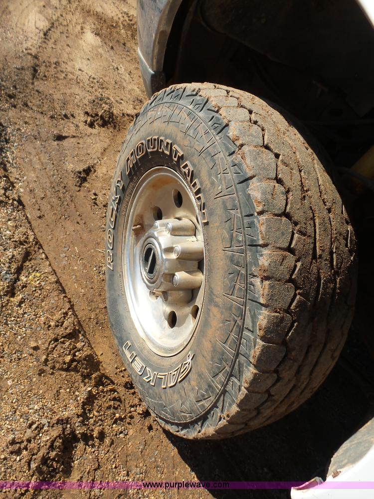 image for item K5774 1999 Ford F350 Super Duty SuperCab pickup truck