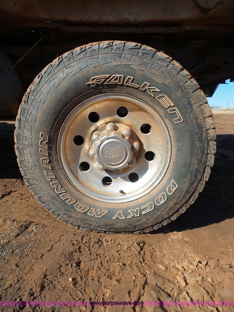 image for item K5774 1999 Ford F350 Super Duty SuperCab pickup truck