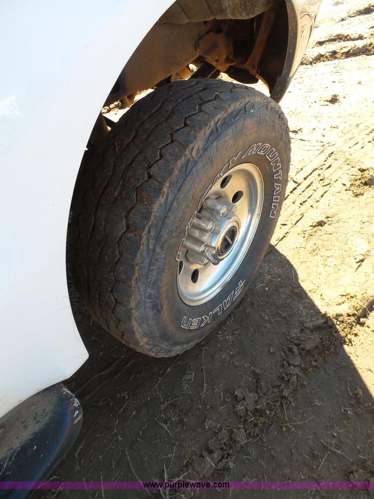 image for item K5774 1999 Ford F350 Super Duty SuperCab pickup truck