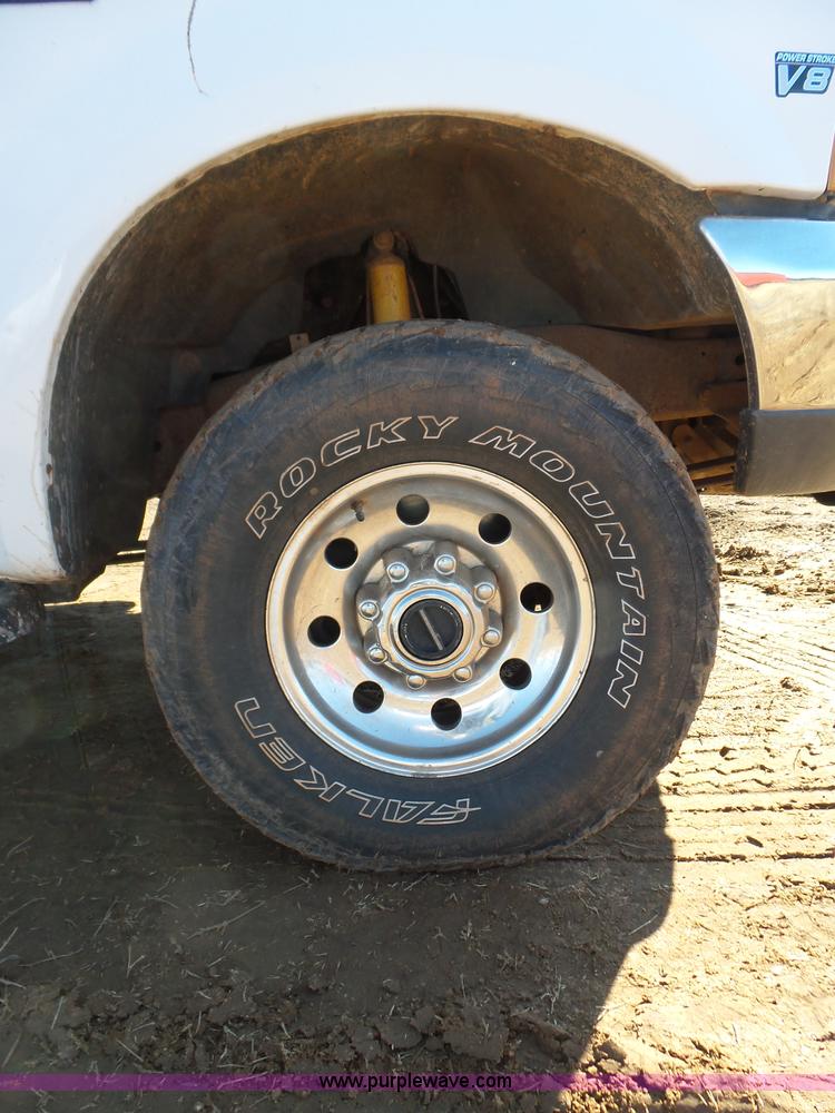 image for item K5774 1999 Ford F350 Super Duty SuperCab pickup truck