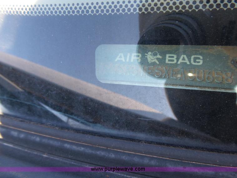 image for item K5774 1999 Ford F350 Super Duty SuperCab pickup truck