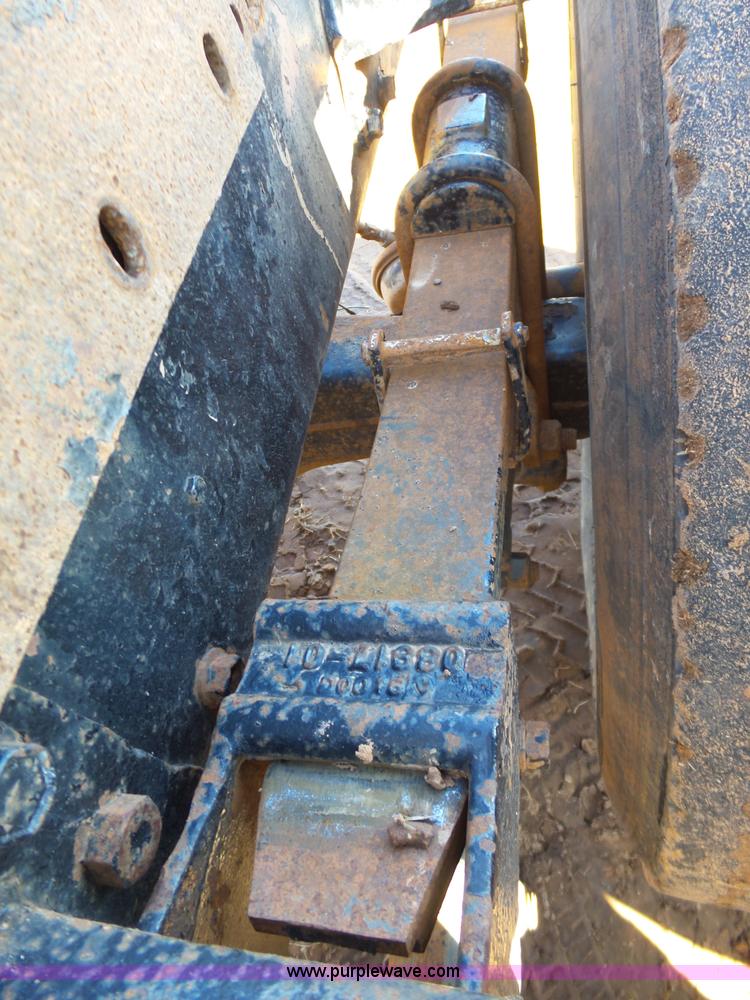 image for item K5775 1984 Peterbilt 359 semi truck