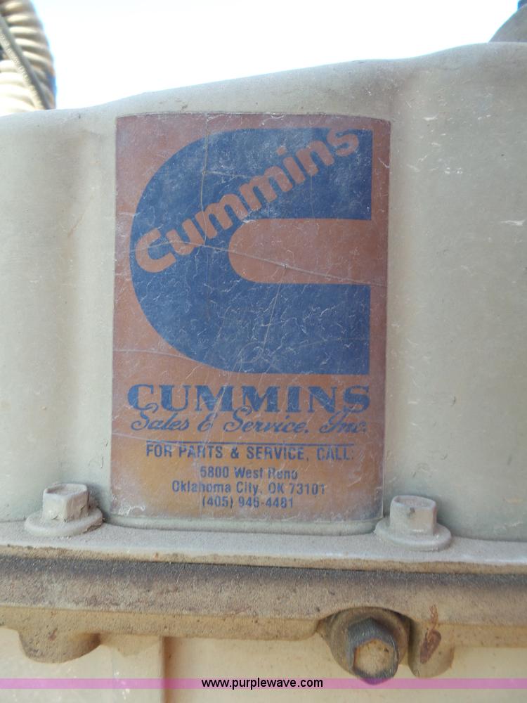 image for item K5775 1984 Peterbilt 359 semi truck