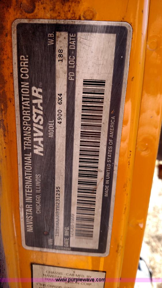 image for item K5776 2000 International F4900 dump truck