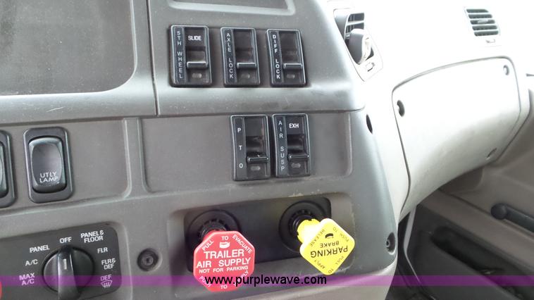 image for item K6954 2007 Sterling L9500 rollback truck