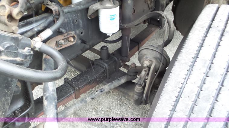 image for item K6954 2007 Sterling L9500 rollback truck