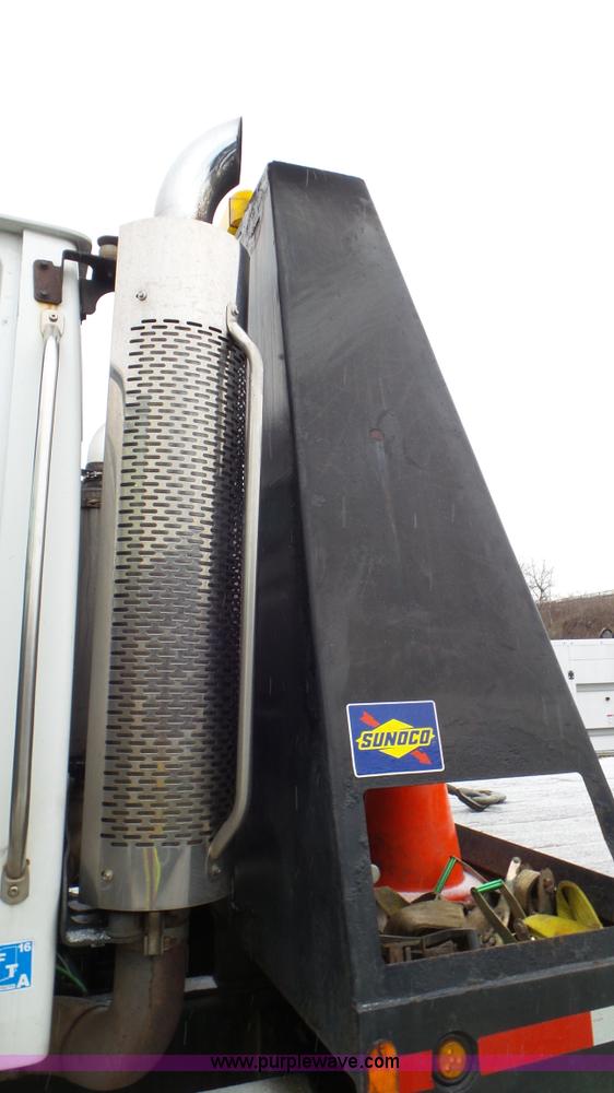 image for item K6954 2007 Sterling L9500 rollback truck