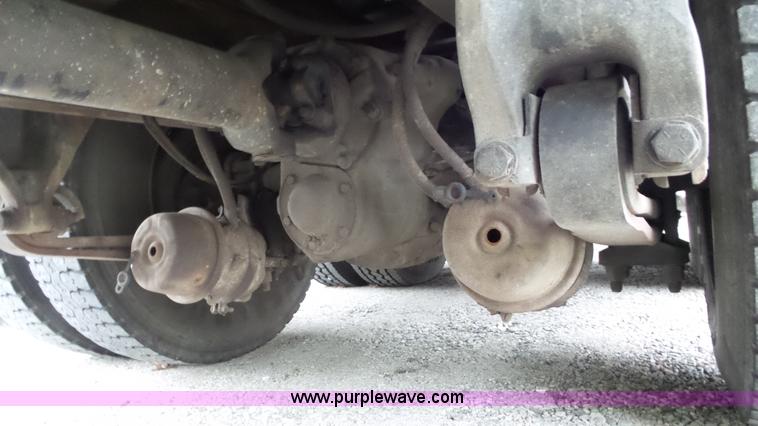 image for item K6954 2007 Sterling L9500 rollback truck