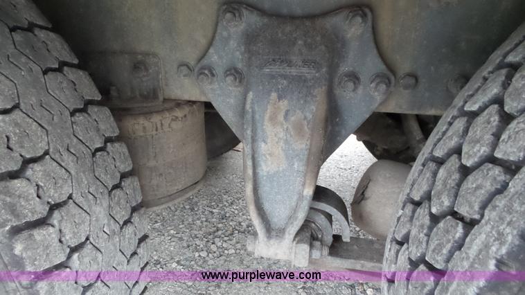 image for item K6954 2007 Sterling L9500 rollback truck