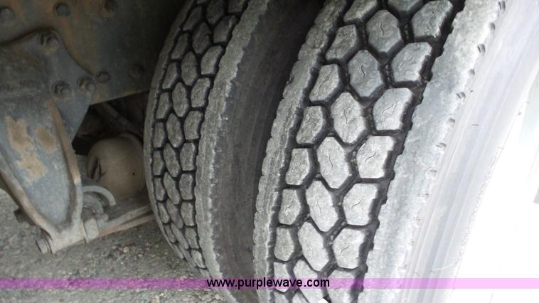 image for item K6954 2007 Sterling L9500 rollback truck