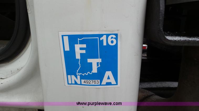 image for item K6954 2007 Sterling L9500 rollback truck