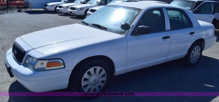 image for item K8695 2007 Ford Crown Victoria Police Interceptor