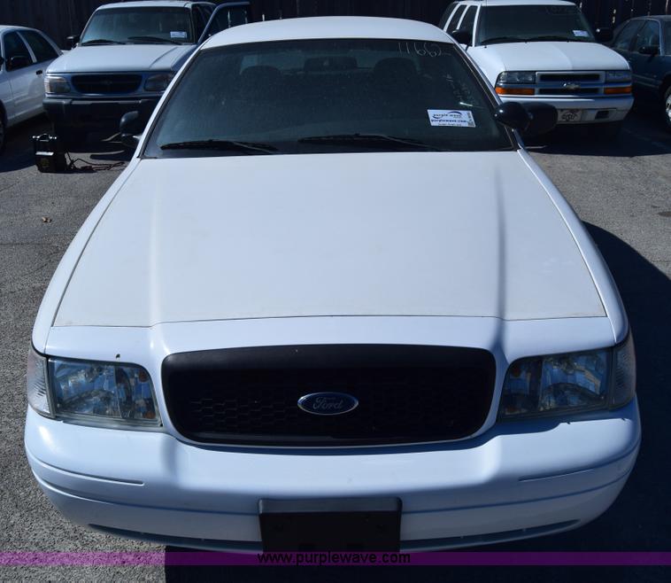 image for item K8695 2007 Ford Crown Victoria Police Interceptor