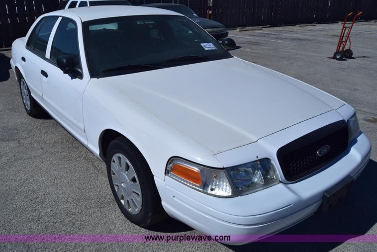 image for item K8695 2007 Ford Crown Victoria Police Interceptor