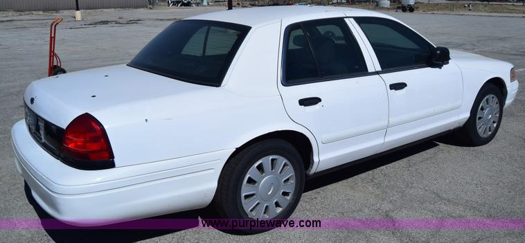 image for item K8695 2007 Ford Crown Victoria Police Interceptor
