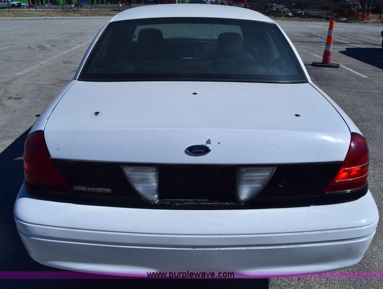 image for item K8695 2007 Ford Crown Victoria Police Interceptor