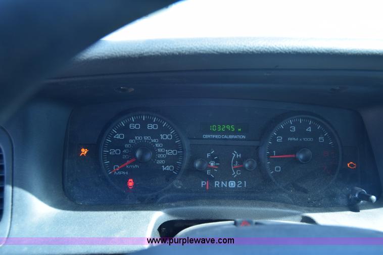 image for item K8695 2007 Ford Crown Victoria Police Interceptor