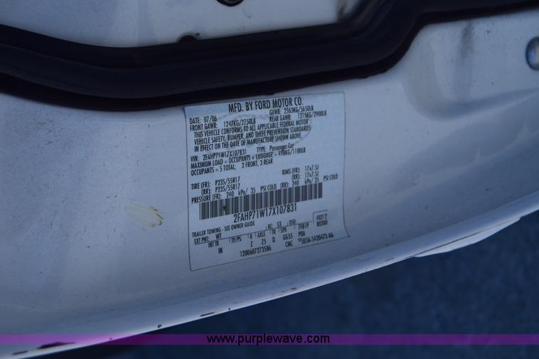 image for item K8695 2007 Ford Crown Victoria Police Interceptor