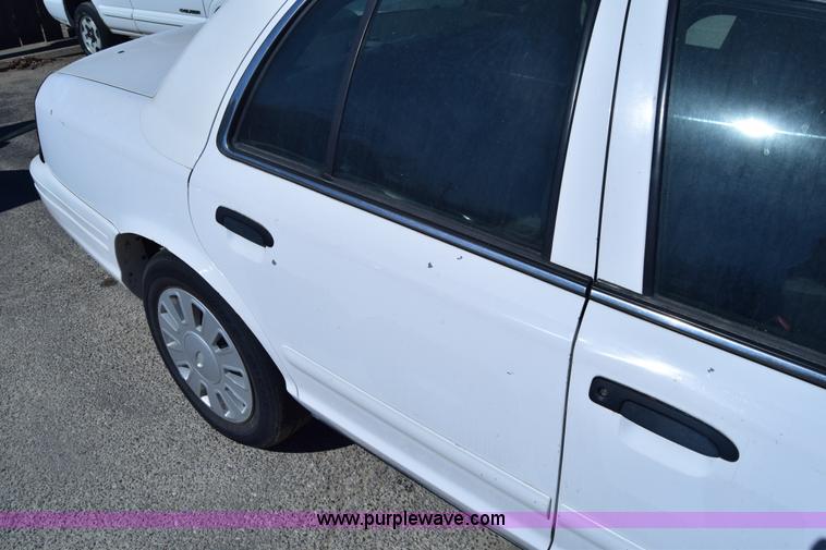 image for item K8695 2007 Ford Crown Victoria Police Interceptor