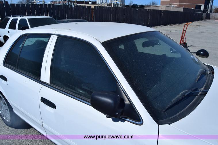 image for item K8695 2007 Ford Crown Victoria Police Interceptor