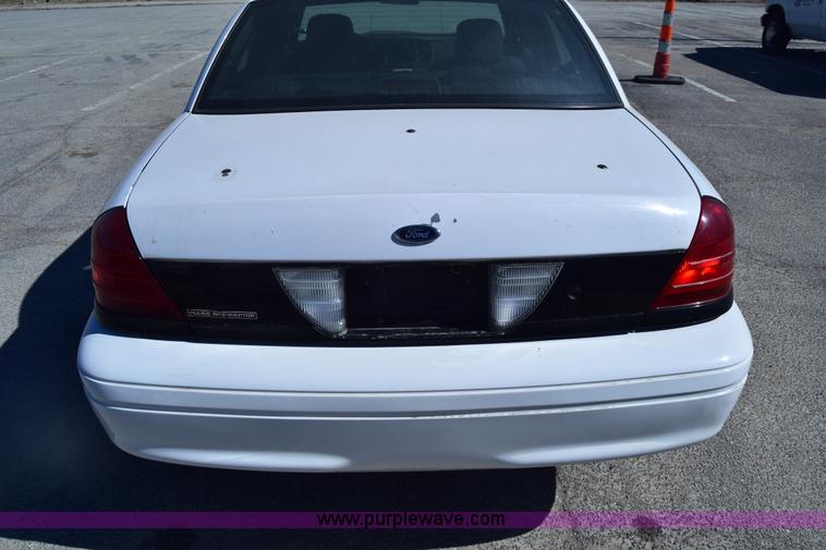 image for item K8695 2007 Ford Crown Victoria Police Interceptor