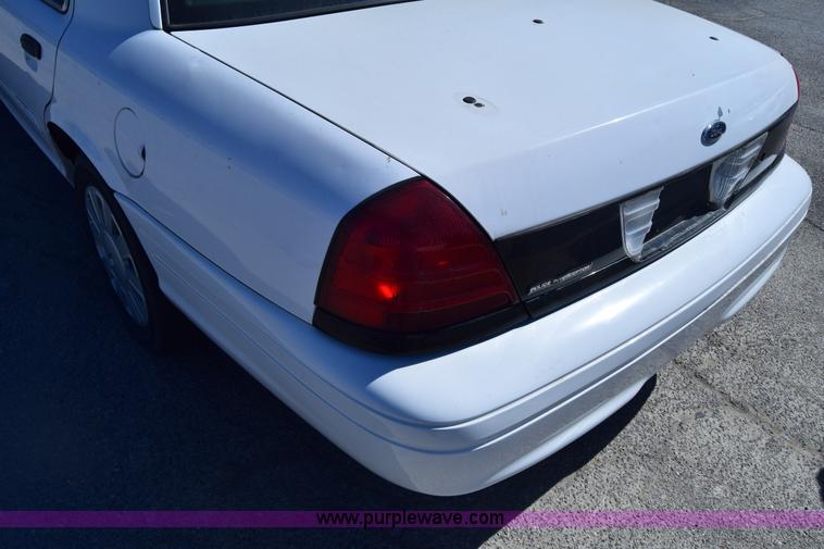 image for item K8695 2007 Ford Crown Victoria Police Interceptor