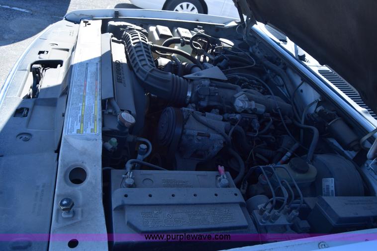 image for item K8696 2000 Ford Explorer SUV