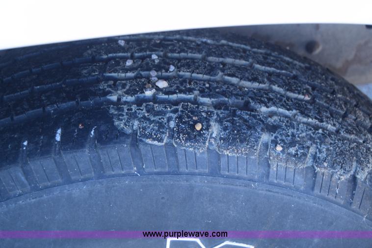 image for item K8696 2000 Ford Explorer SUV