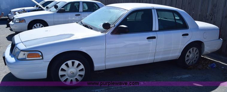 image for item K8697 2008 Ford Crown Victoria Police Interceptor