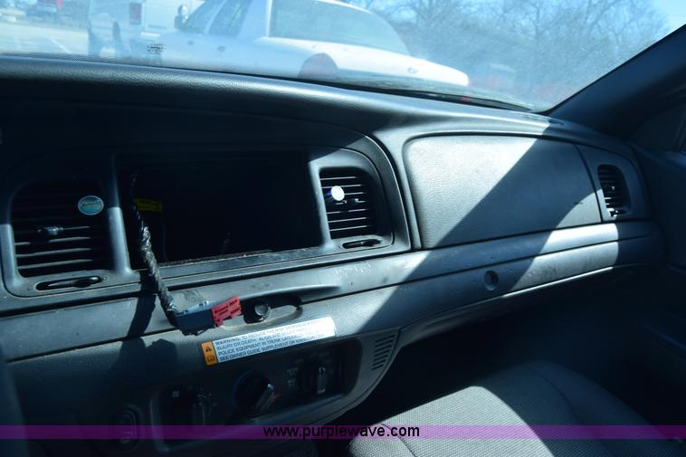 image for item K8697 2008 Ford Crown Victoria Police Interceptor