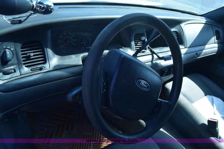 image for item K8697 2008 Ford Crown Victoria Police Interceptor